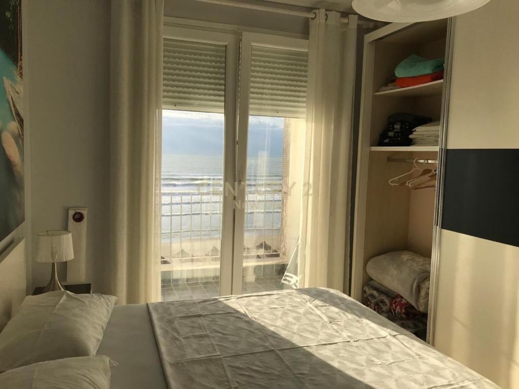 Sea View Apartment Durres Exterior photo